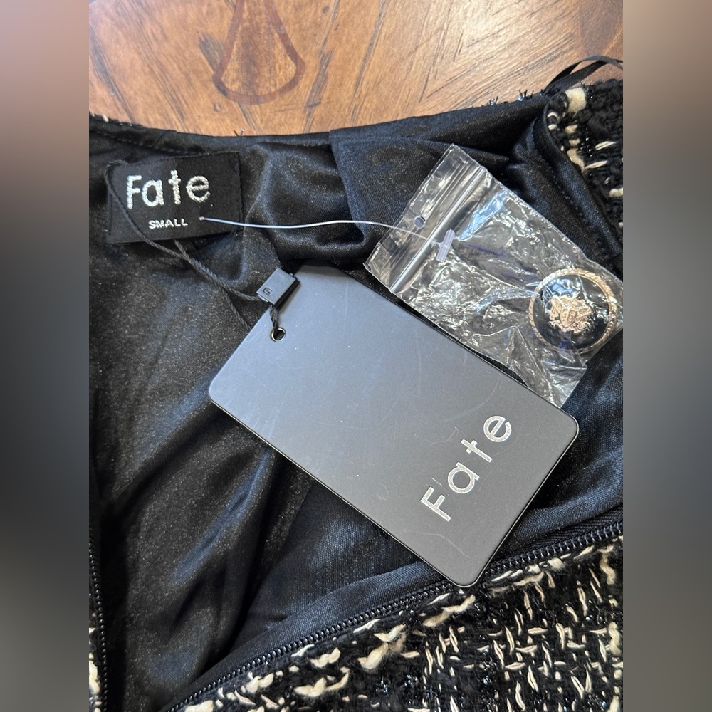 Fate Women’s Tweed Plaid Skirt Black Cream Bouclé Military Button Front‎ S NWT - Picture 7 of 10